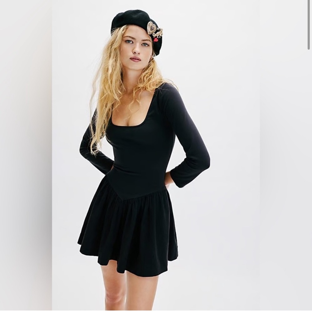 Free People Black Scoop-Neck Long Sleeve Mini Dress